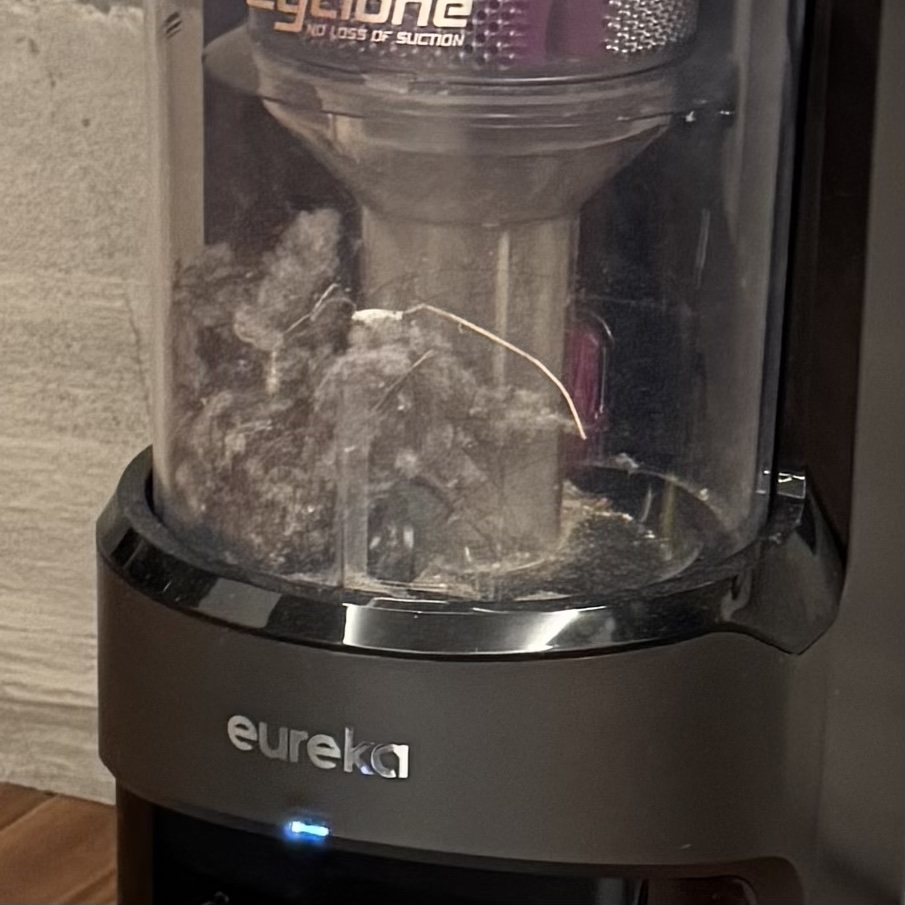 サイクロン式のロボット掃除機のステーション